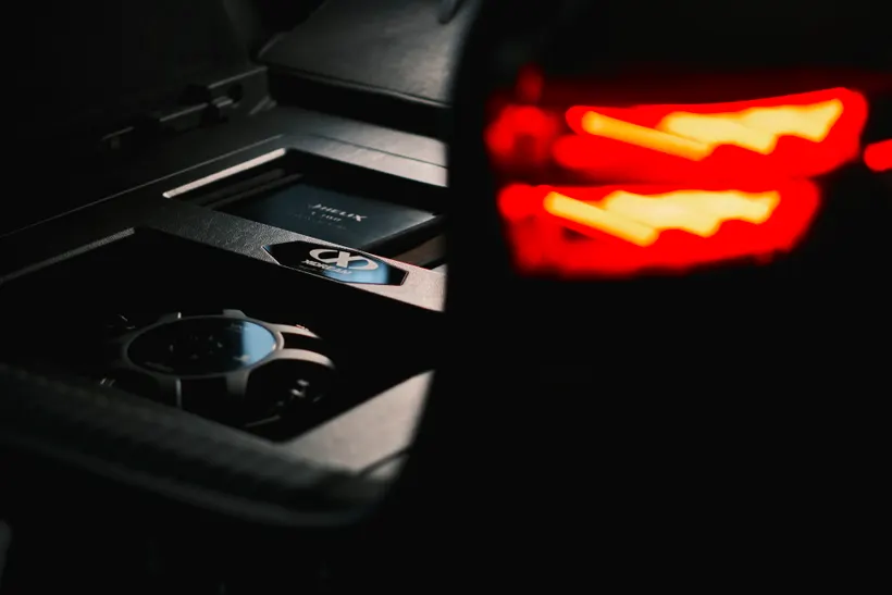 XDream Car · Brand-Plaque